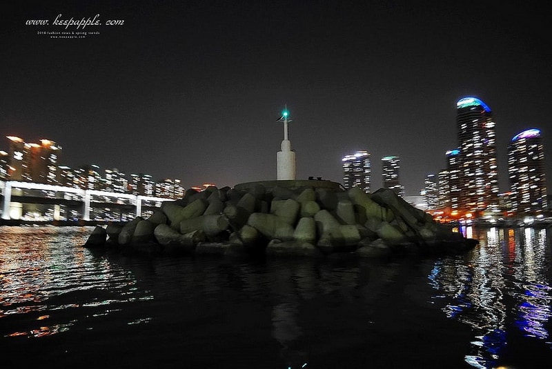 【釜山旅行】2018年KLOOK遊艇夜景初體驗。奢華浪漫的姊妹海上漂游記XD - 第57張圖 P1440045