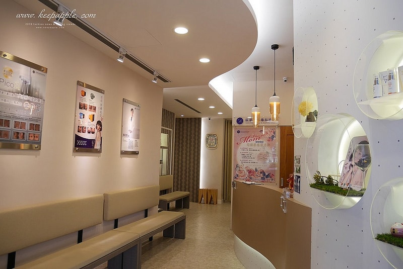 【醫美】夏日抗紅大作戰。對抗泛紅、斑點跟膚色不均的最佳幫手就是M22彩衝光 - 第6張圖 P1460845