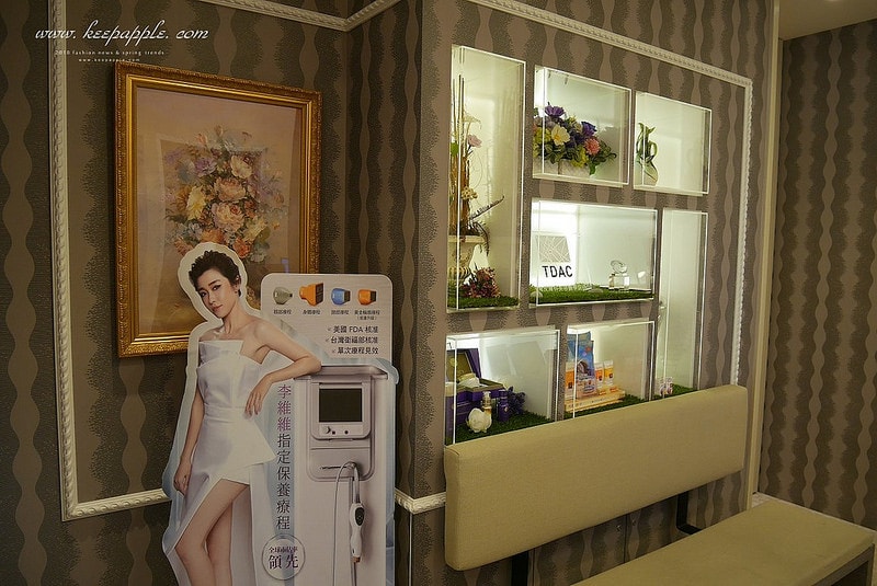 【醫美】夏日抗紅大作戰。對抗泛紅、斑點跟膚色不均的最佳幫手就是M22彩衝光 - 第31張圖 P1460717