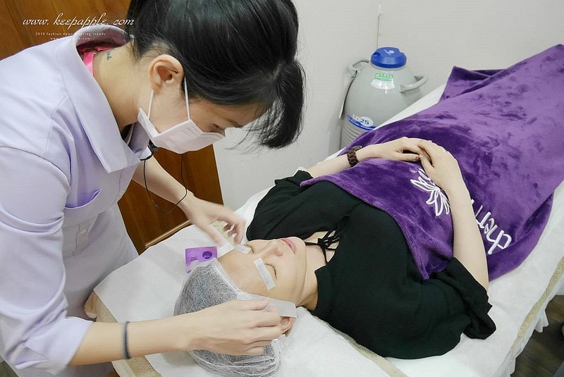 【醫美】夏日抗紅大作戰。對抗泛紅、斑點跟膚色不均的最佳幫手就是M22彩衝光 - 第39張圖 P1460745