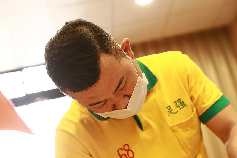 【生活】心中最厲害的超強上海式削腳皮+全身精油SPA按摩。足強足體養生館 - 第22張圖 IMG_0555