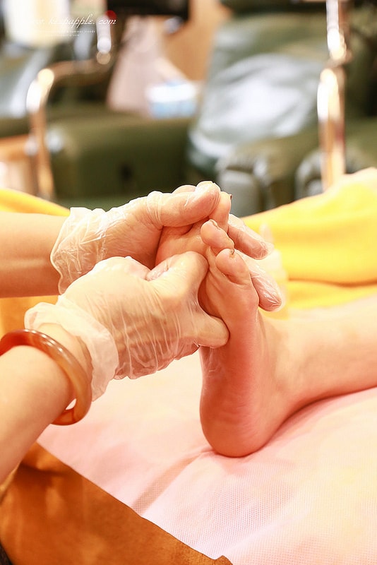 【生活】心中最厲害的超強上海式削腳皮+全身精油SPA按摩。足強足體養生館 - 第39張圖 IMG_0659