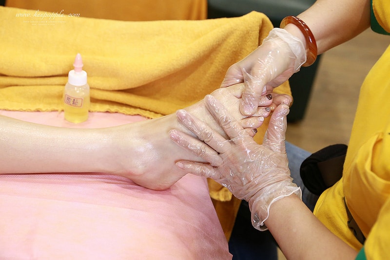 【生活】心中最厲害的超強上海式削腳皮+全身精油SPA按摩。足強足體養生館 - 第42張圖 IMG_0684