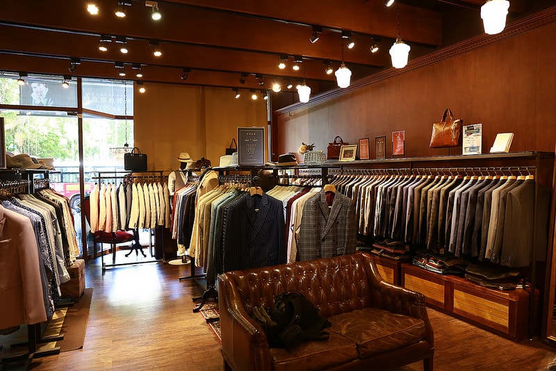 【逼先生專欄】五周年紀念婚紗第一彈。台北租借西裝-東潮時裝西服 (板橋店) - 第9張圖 IMG_6032