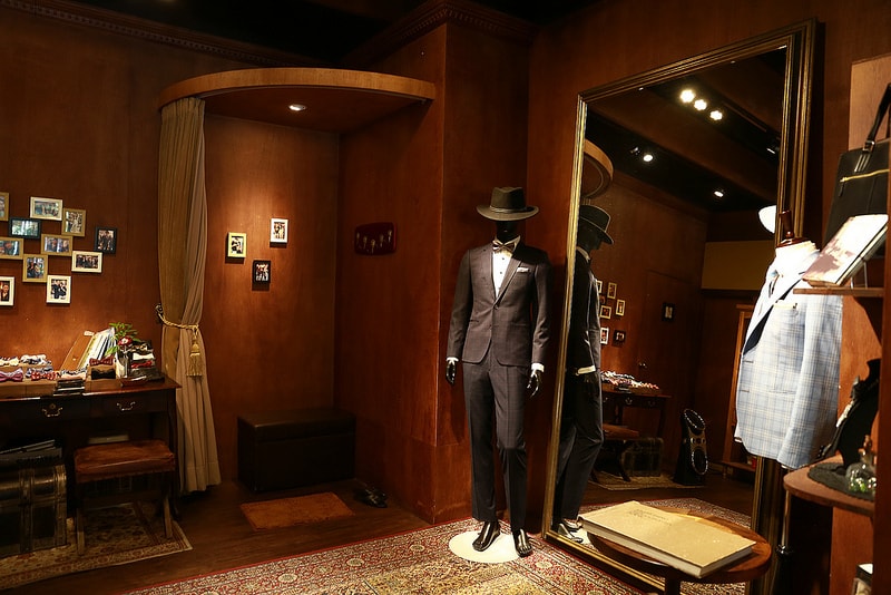 【逼先生專欄】五周年紀念婚紗第一彈。台北租借西裝-東潮時裝西服 (板橋店) - 第10張圖 IMG_6036