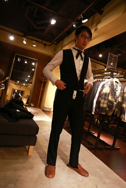 【逼先生專欄】五周年紀念婚紗第一彈。台北租借西裝-東潮時裝西服 (板橋店) - 第21張圖 IMG_6119