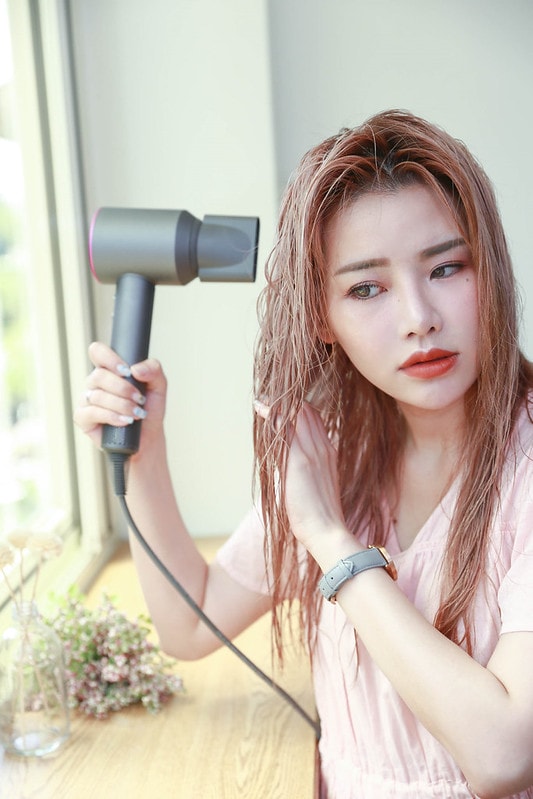 【分享】日本Dyson Supersonic™不一樣的神級吹風機。正版VS.盜版 比一比到底哪裡不一樣? - 第37張圖 IMG_7031