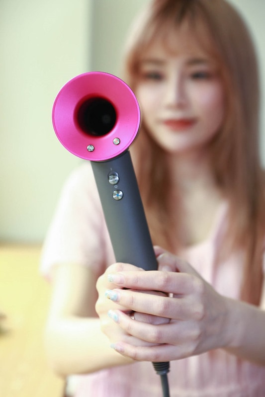 【分享】日本Dyson Supersonic™不一樣的神級吹風機。正版VS.盜版 比一比到底哪裡不一樣? - 第56張圖 IMG_7094