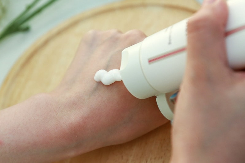 【潔顏】我超愛的日本yuiki深層調理洗面乳。來自京都的百年酒藏月之桂純米大吟釀酒粕的美容力量 - 第24張圖 IMG_8049