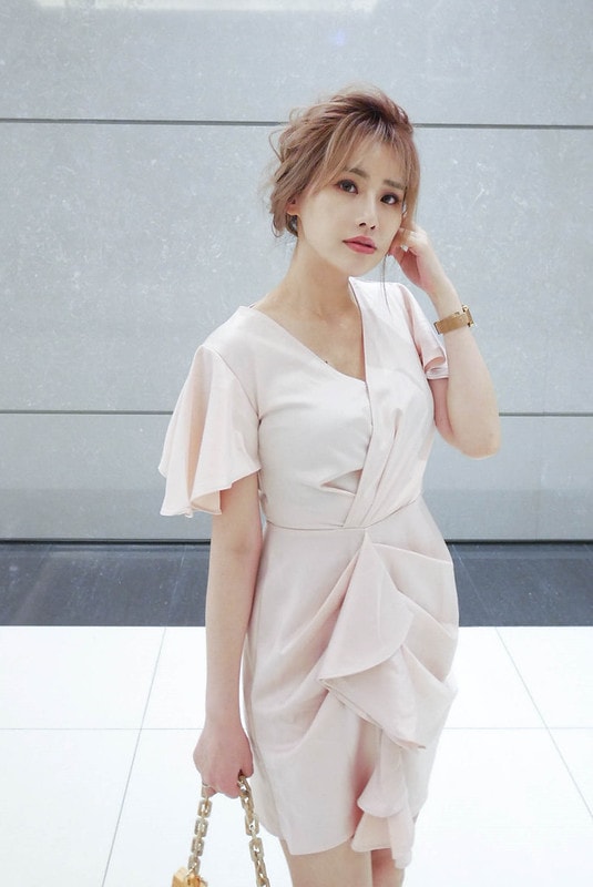 【購物】香港時尚品牌Myaleshia 派對/上班/休閒款風格單品應有盡有。三套絕美洋裝LOOK分享 - 第50張圖 P1190574