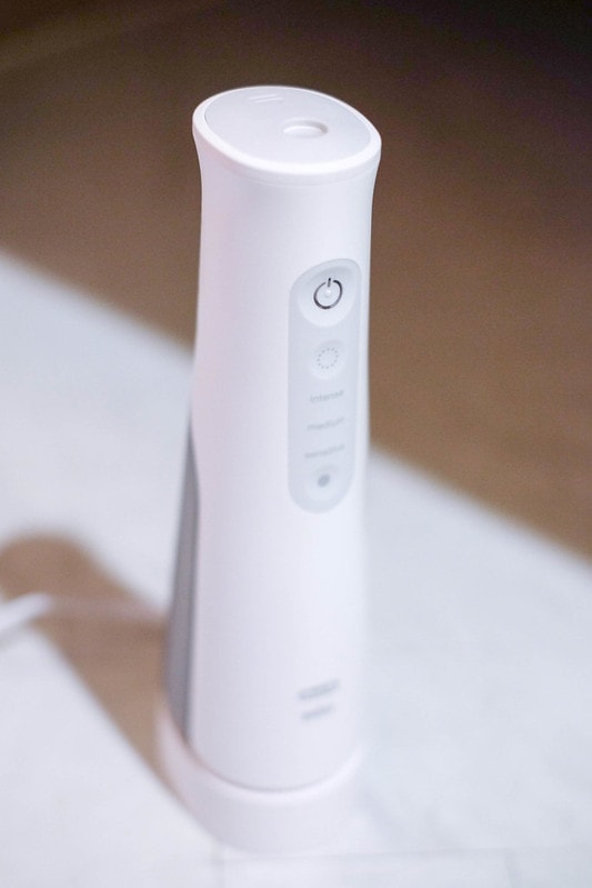 【家電】2019歐樂B沖牙機推薦。可攜式高效活氧沖牙機~讓牙套妹的牙齒保養更輕鬆! - 第9張圖 歐樂B沖牙機