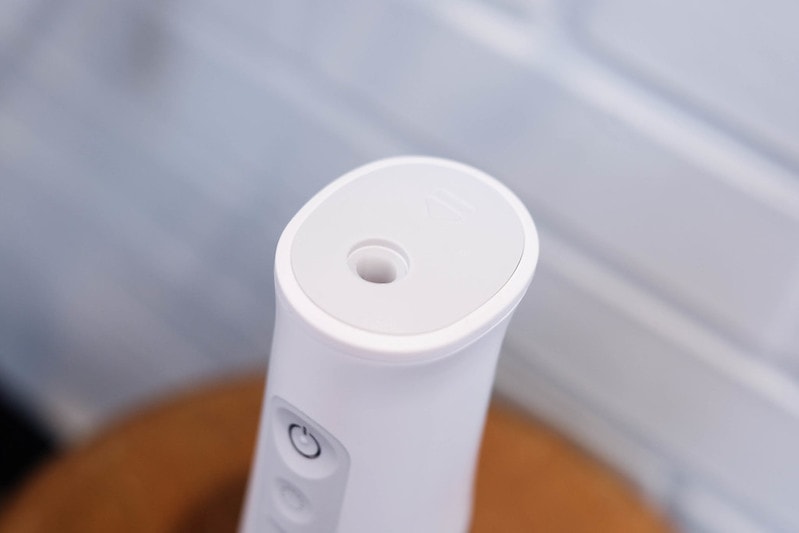 【家電】2019歐樂B沖牙機推薦。可攜式高效活氧沖牙機~讓牙套妹的牙齒保養更輕鬆! - 第18張圖 歐樂B沖牙機