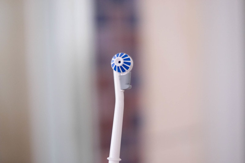 【家電】2019歐樂B沖牙機推薦。可攜式高效活氧沖牙機~讓牙套妹的牙齒保養更輕鬆! - 第31張圖 歐樂B沖牙機