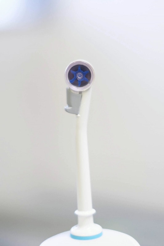 【家電】2019歐樂B沖牙機推薦。可攜式高效活氧沖牙機~讓牙套妹的牙齒保養更輕鬆! - 第27張圖 歐樂B沖牙機