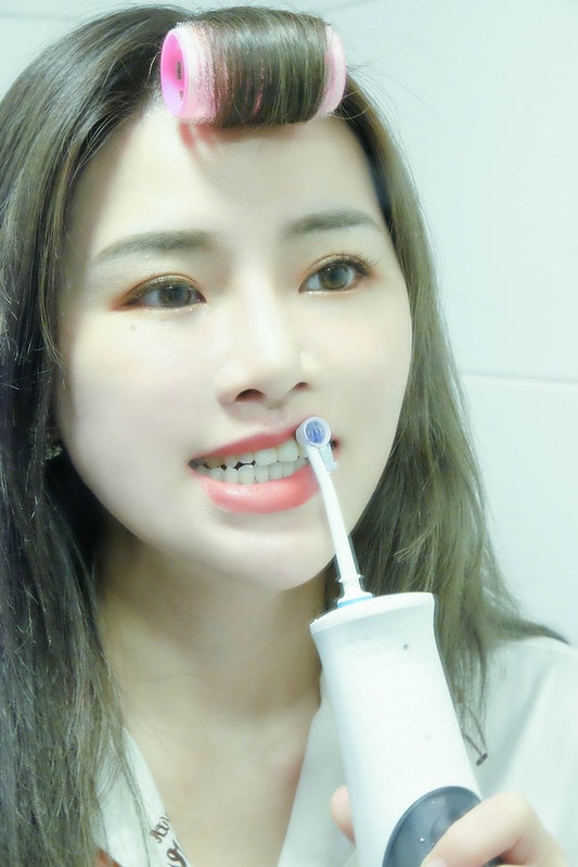 【家電】2019歐樂B沖牙機推薦。可攜式高效活氧沖牙機~讓牙套妹的牙齒保養更輕鬆! - 第33張圖 歐樂B沖牙機