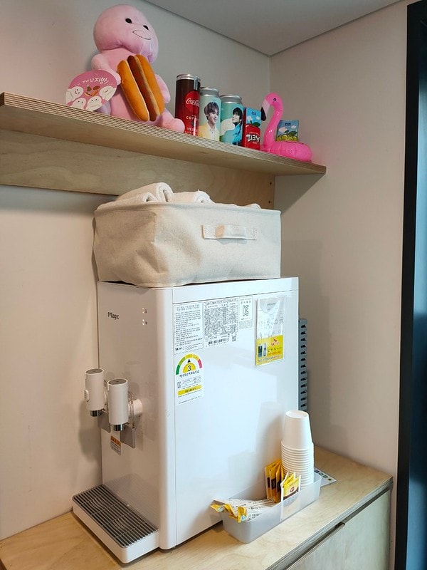 【首爾住宿推薦】溫馨明亮工業簡約風設計民宿 弘大 BAROATO (바로아토) 2號店 - 第8張圖 baroato 2_191228_0071