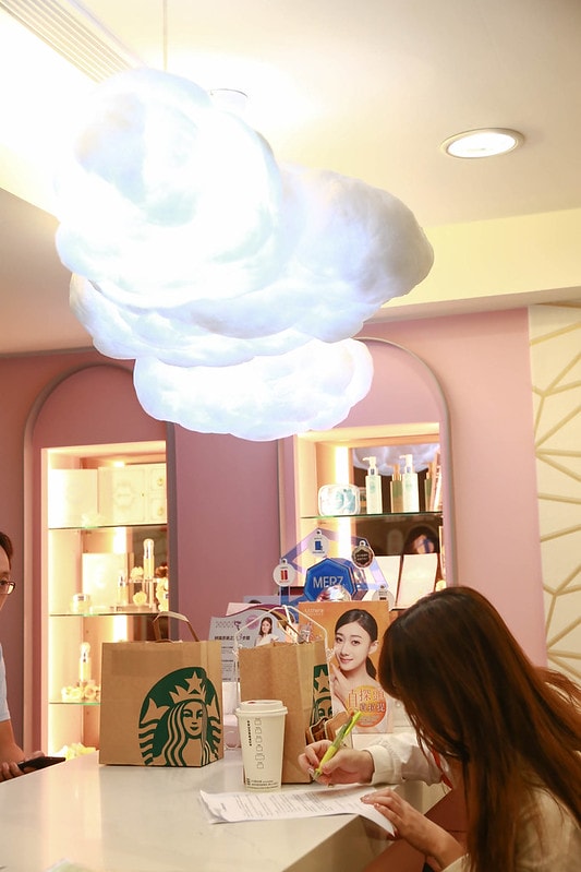 【醫美】睽違許久的星和診所/北車醫美。來體驗所謂的G緊雷射是在做什麼呢?(免動刀) - 第2張圖 IMG_8560