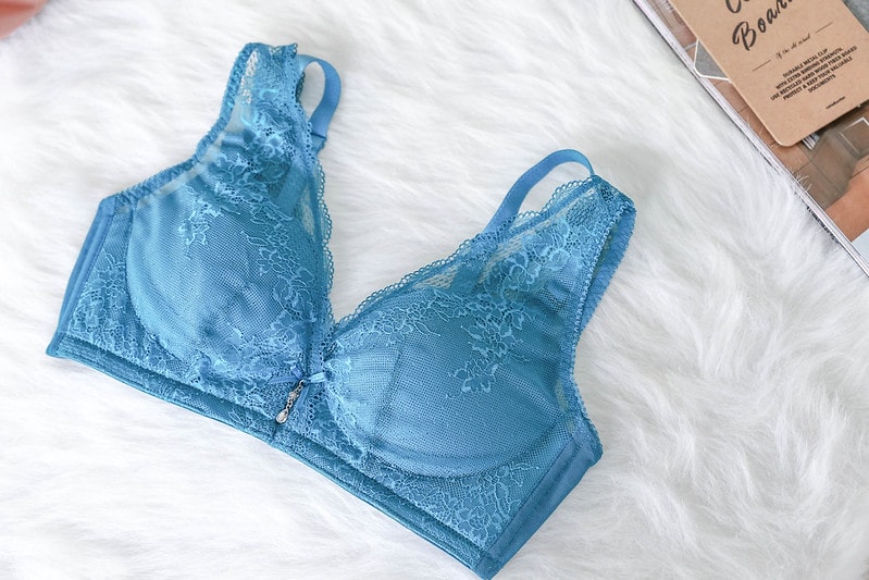 【內衣】SHINZITIY 湘滋緹。過年到了幫自己物色好穿塑身衣與絕美內衣 (文章內有400元折扣碼) - 第17張圖 IMG_8123