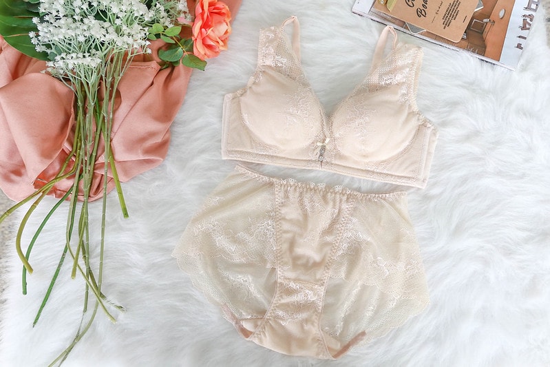 【內衣】SHINZITIY 湘滋緹。過年到了幫自己物色好穿塑身衣與絕美內衣 (文章內有400元折扣碼) - 第18張圖 IMG_8137