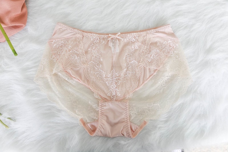 【內衣】SHINZITIY 湘滋緹。過年到了幫自己物色好穿塑身衣與絕美內衣 (文章內有400元折扣碼) - 第38張圖 IMG_8203