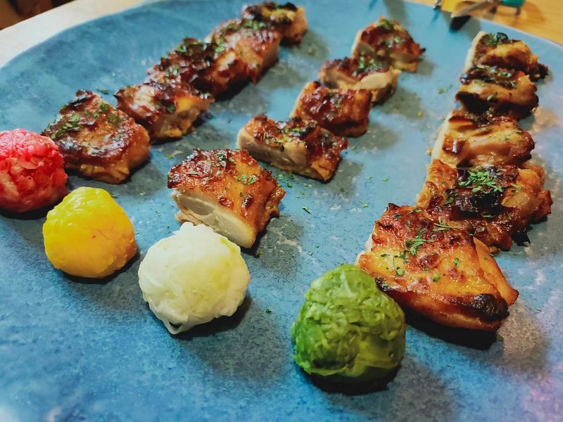 【逼先生專欄】首爾旅遊美食紀錄 弘大必吃 平價文青風「DAKKKOYAM」 (닭꼬얌) 四色燒雞 - 第10張圖 2019首爾_200306_0063