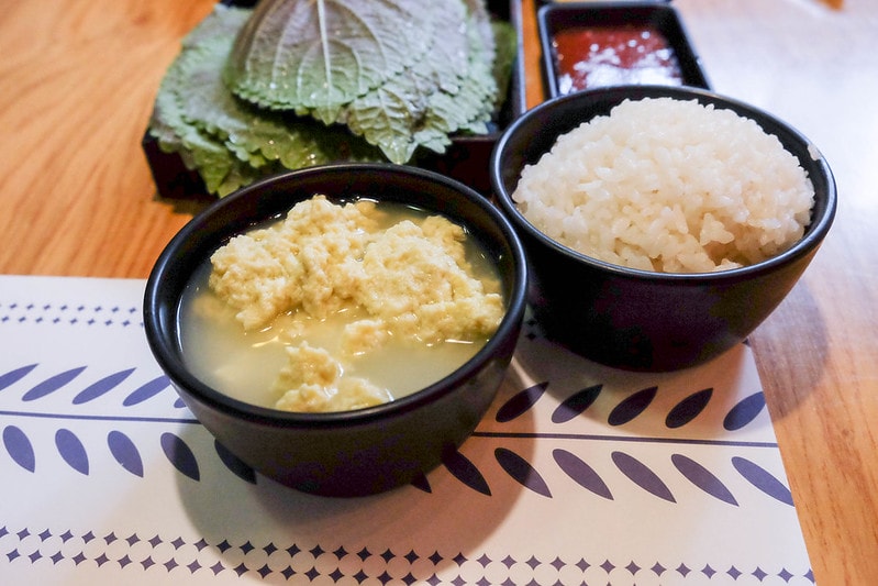 【逼先生專欄】首爾旅遊美食紀錄 弘大必吃 平價文青風「DAKKKOYAM」 (닭꼬얌) 四色燒雞 - 第18張圖 DSCF2141