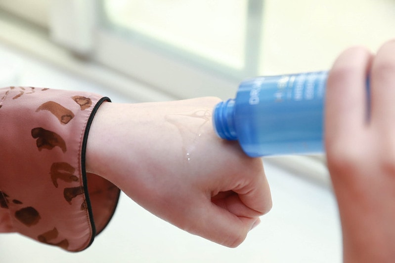 【美保】DR.WU經典玻尿酸保濕系列。讓人不得不推的瞬間爆水力和深層保濕度 肌膚喝飽水,全天候水潤透亮 - 第8張圖 IMG_4096