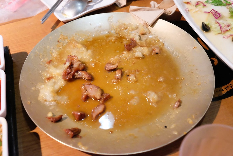 【逼先生專欄】首爾旅遊美食紀錄 韓國人發明了驚人的蒜泥豬蹄 弘大必吃 「豬蹄小姐」(미쓰족발 홍대점) - 第21張圖 DSCF2295