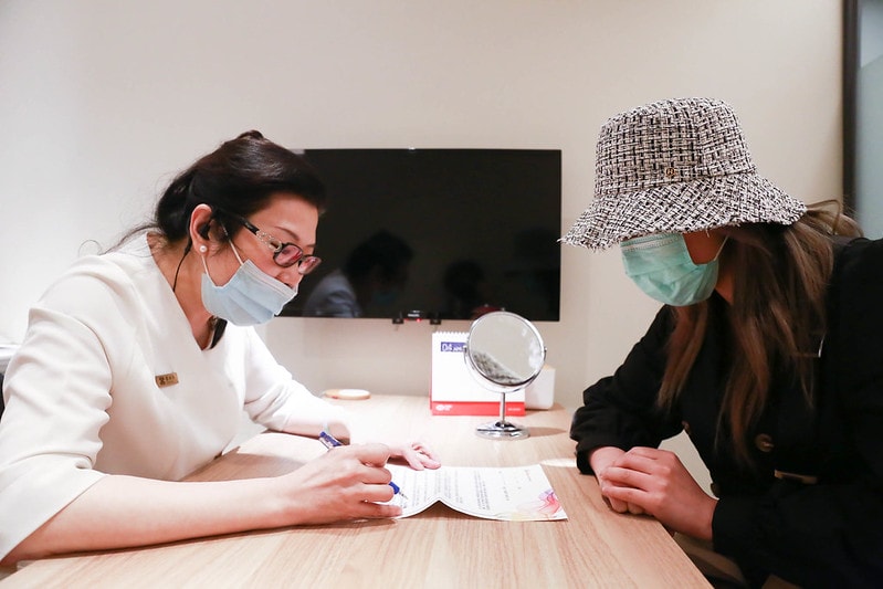 【醫美】Nice Clinic耐斯診所 。水飛梭(海菲秀)+探索皮秒一起來 給我煥然一新晶透好膚質 - 第31張圖 IMG_4483