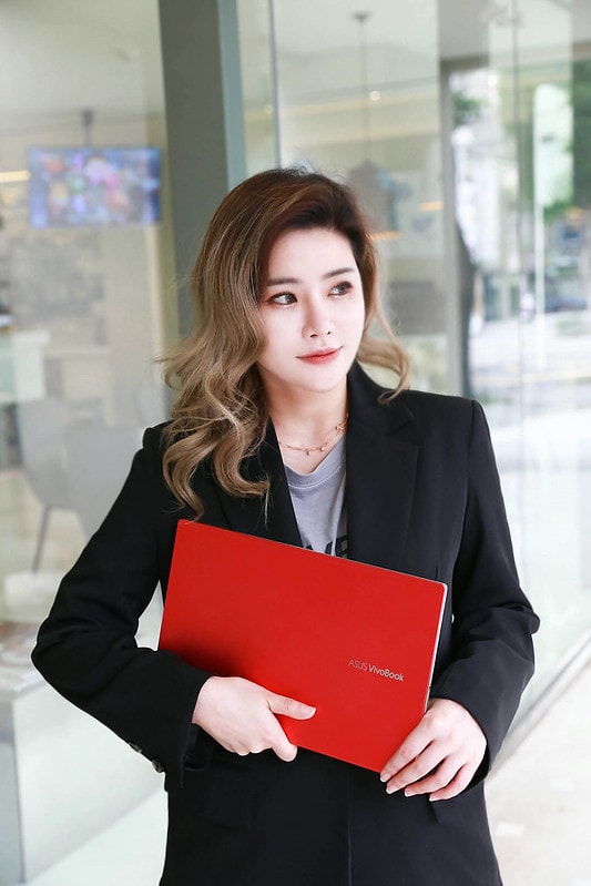 【3C】ASUS華碩 最新 VivoBook S14 (S433) 輕薄時尚的超美型筆電 時尚個性女孩首選! - 第35張圖 49876065893_0ce1297371_c (1)