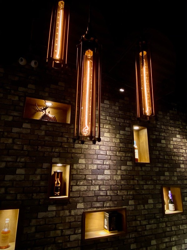 【HAIR】台北中山區髮廊推薦 FIN HAIR。春夏的玫瑰灰棕挑染與秋冬的及肩星空灰藍調手刷染 - 第4張圖 哈哈😄_201101_4