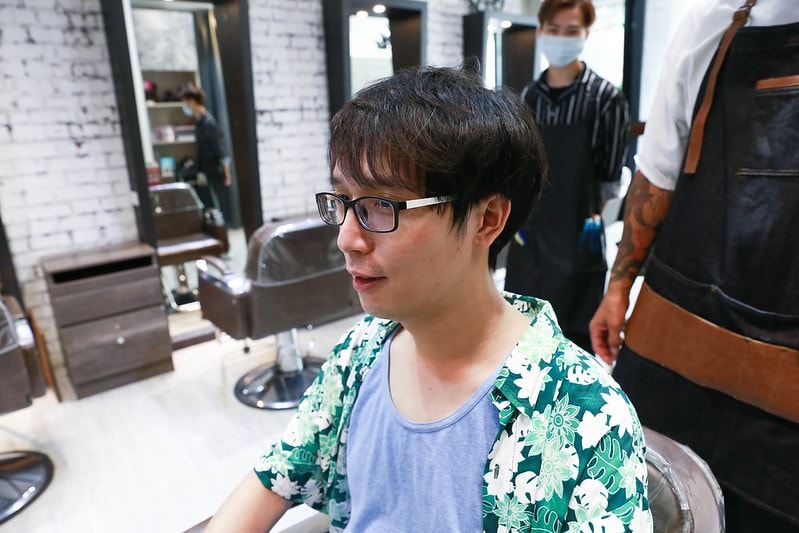 【HAIR】台北中山區髮廊推薦 FIN HAIR。春夏的玫瑰灰棕挑染與秋冬的及肩星空灰藍調手刷染 - 第7張圖 IMG_1504