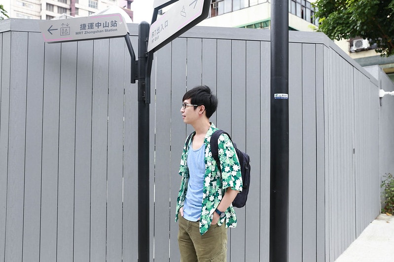 【HAIR】台北中山區髮廊推薦 FIN HAIR。春夏的玫瑰灰棕挑染與秋冬的及肩星空灰藍調手刷染 - 第19張圖 IMG_1704