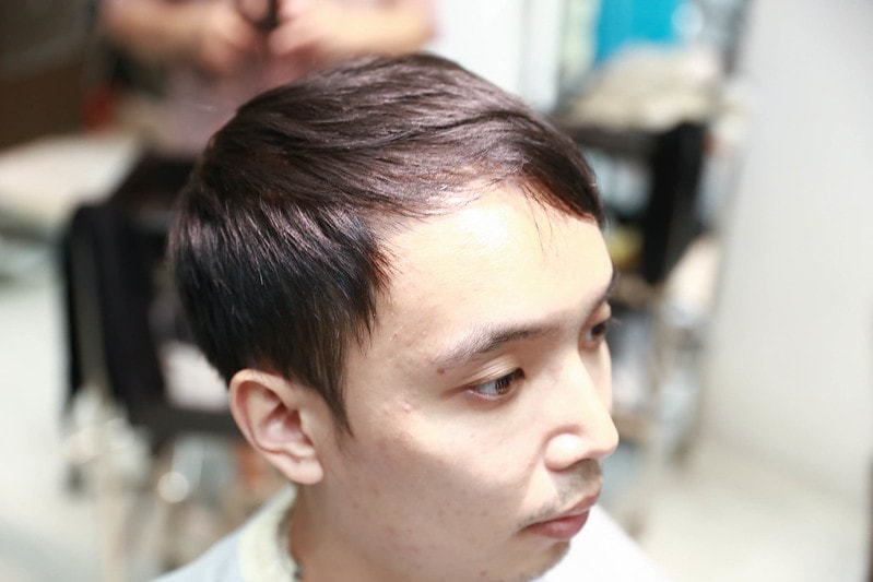 【HAIR】台北中山區髮廊推薦 FIN HAIR。春夏的玫瑰灰棕挑染與秋冬的及肩星空灰藍調手刷染 - 第28張圖 IMG_1856