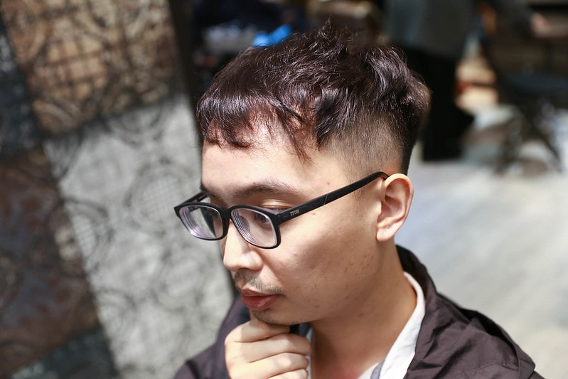 【HAIR】台北中山區髮廊推薦 FIN HAIR。春夏的玫瑰灰棕挑染與秋冬的及肩星空灰藍調手刷染 - 第31張圖 IMG_1918