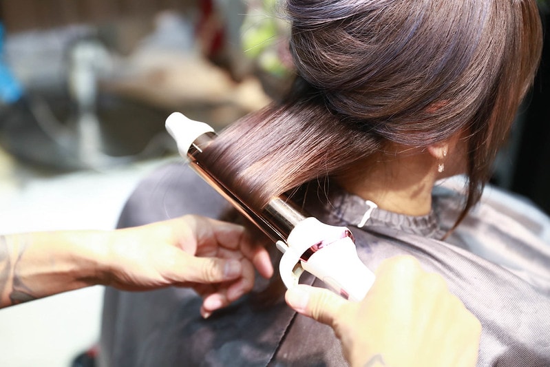 【HAIR】台北中山區髮廊推薦 FIN HAIR。春夏的玫瑰灰棕挑染與秋冬的及肩星空灰藍調手刷染 - 第45張圖 IMG_1959