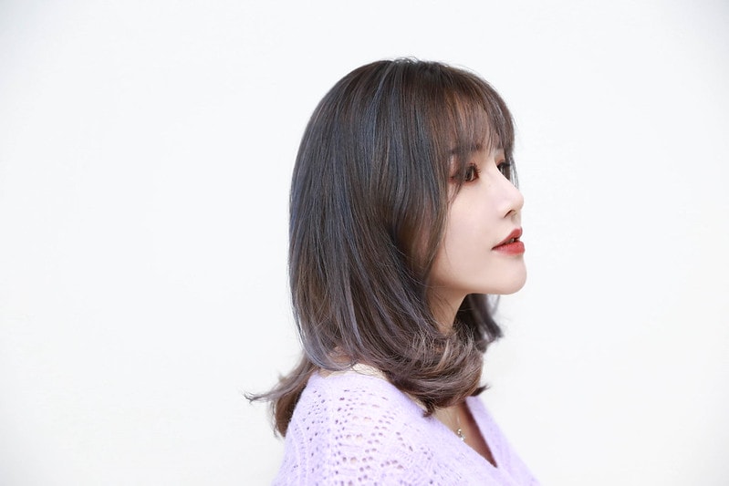 【HAIR】台北中山區髮廊推薦 FIN HAIR。春夏的玫瑰灰棕挑染與秋冬的及肩星空灰藍調手刷染 - 第49張圖 IMG_1995