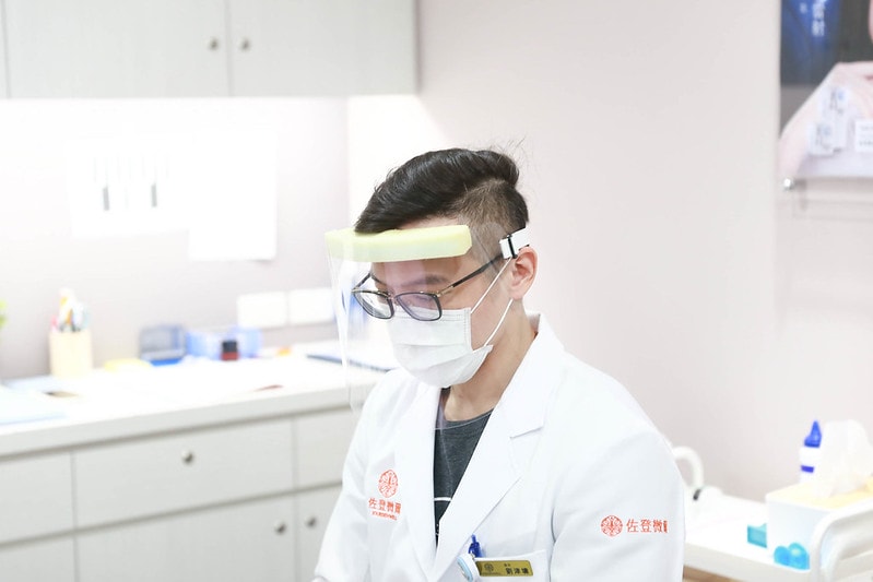 【美容】一次做了皮秒+藍寶石雷射+童顏點滴。輕醫美當道-佐登微爾健康管理醫美診所 - 第35張圖 IMG_6725