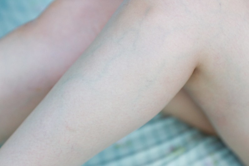 【美體】實測均勻膚色+改善身體暗沉的居家好朋友。Emma1997 美白身體勻嫩霜&身體潤膚霜 - 第14張圖 IMG_7318