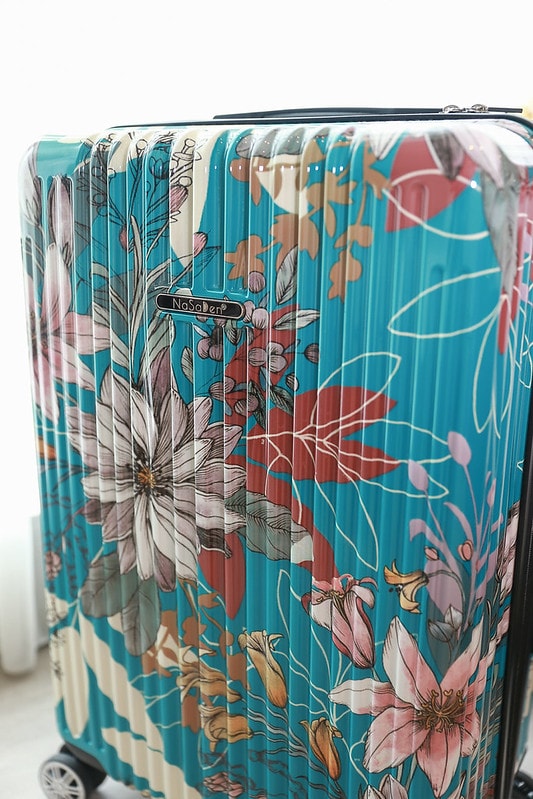 【旅行好物】德國NaSaDen新無憂輕量拉鍊系列-限量Charlene祕密花園聯名款26吋+拾遺畫話Planet聯名款22吋 - 第20張圖 IMG_2195