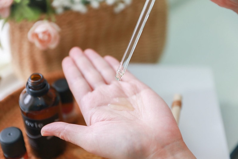 【美保】Ovie美豐美滿精油+覺醒油+代謝宓露精油+鈦金體雕板。美胸美體保養雙管齊下 - 第11張圖 IMG_2271