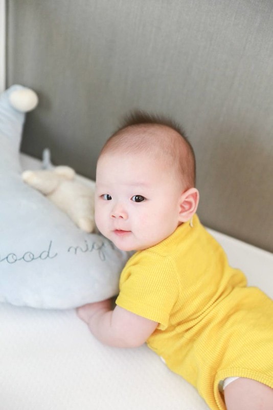 【育兒】終於來開箱我婆家和娘家的嬰兒床。LEVANA Olly 五合一Plus嬰兒床+Mini Color三合一嬰兒床 - 第21張圖 1132122