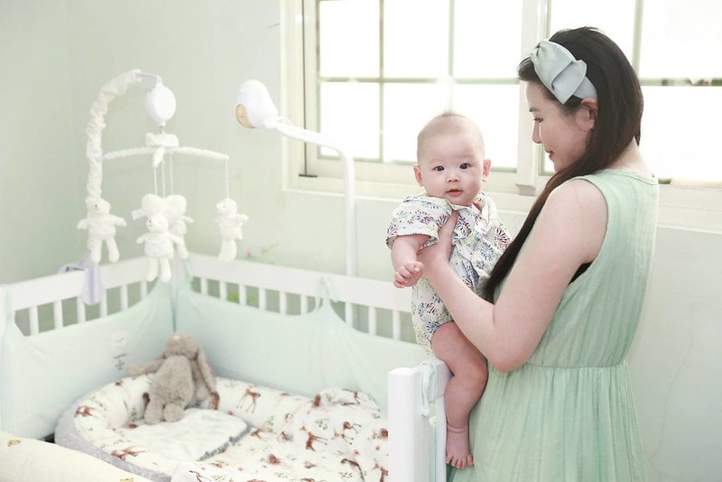 【育兒】終於來開箱我婆家和娘家的嬰兒床。LEVANA Olly 五合一Plus嬰兒床+Mini Color三合一嬰兒床 - 第40張圖 1132117