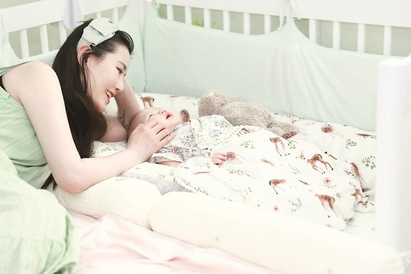 【育兒】終於來開箱我婆家和娘家的嬰兒床。LEVANA Olly 五合一Plus嬰兒床+Mini Color三合一嬰兒床 - 第45張圖 1132120