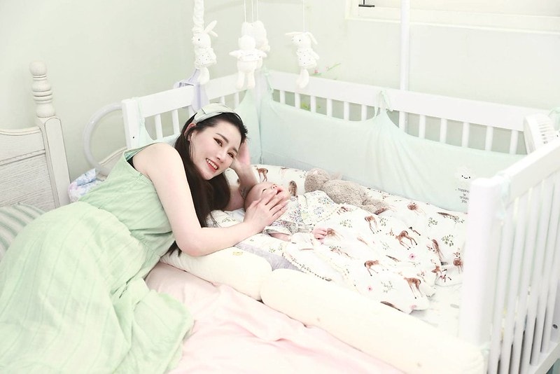 【育兒】終於來開箱我婆家和娘家的嬰兒床。LEVANA Olly 五合一Plus嬰兒床+Mini Color三合一嬰兒床 - 第46張圖 1132121