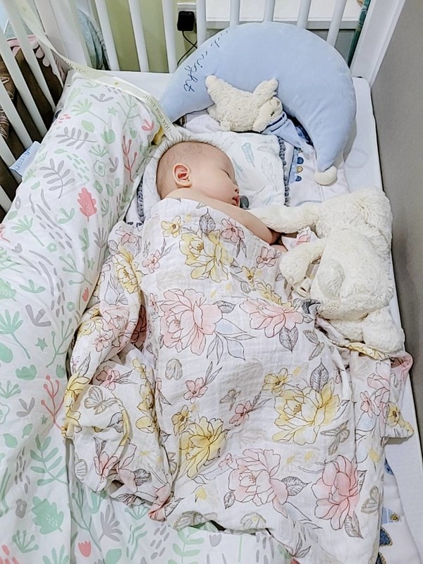 【育兒】終於來開箱我婆家和娘家的嬰兒床。LEVANA Olly 五合一Plus嬰兒床+Mini Color三合一嬰兒床 - 第50張圖 1132126