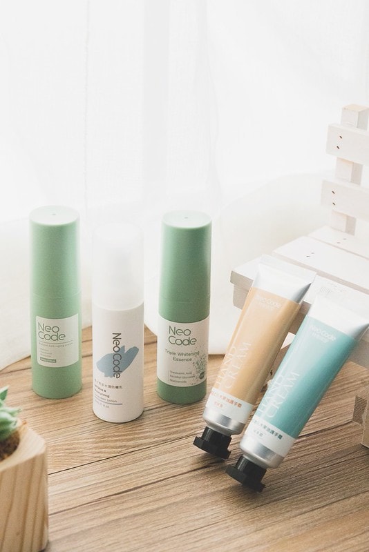 【美保】粹新肌密neocode養膚新規則。小紅書大推的「早C晚A保養法」 輕鬆寫意養出亮白燈泡肌 - 第3張圖 IMG_3216
