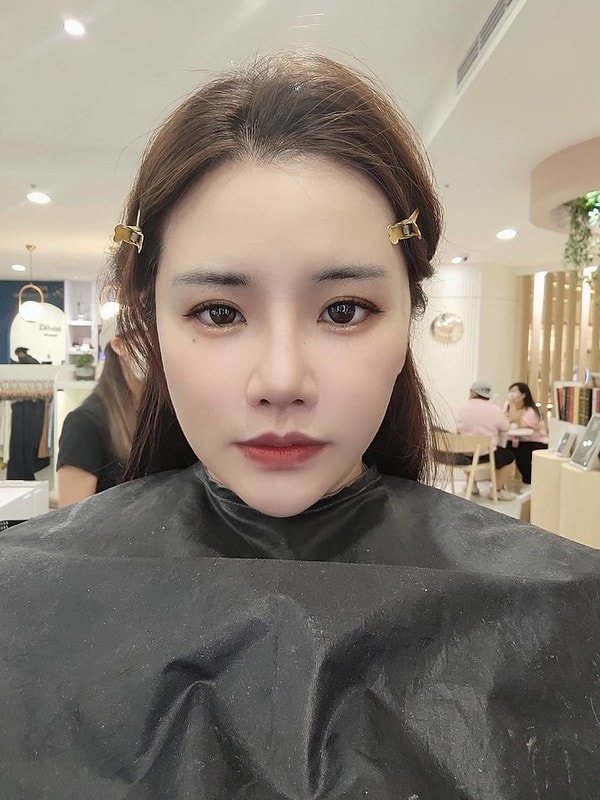 【體驗】台中必朝聖的照相館 Holo+FACE中友旗艦店 。和親妹小妖來一起留下30+的紀念 - 第16張圖 1227005_0