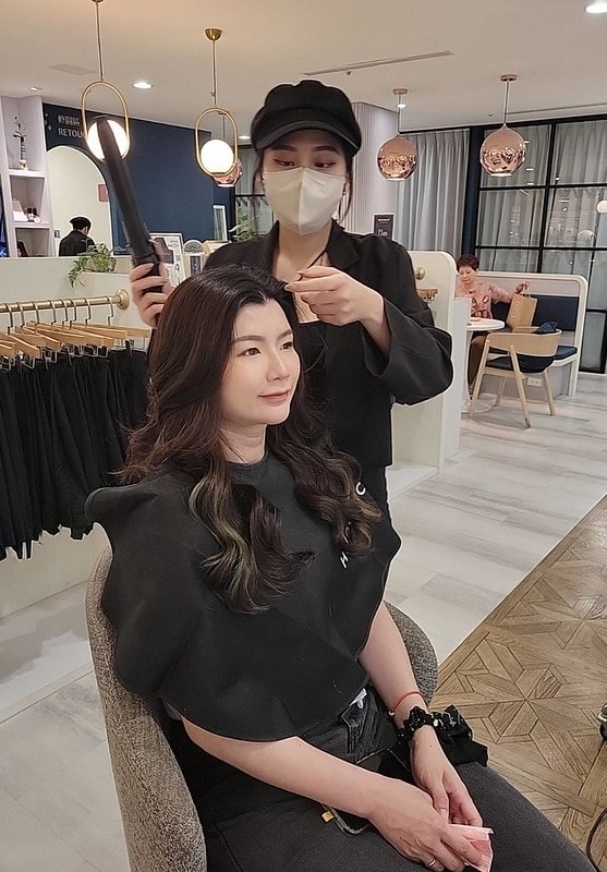 【體驗】台中必朝聖的照相館 Holo+FACE中友旗艦店 。和親妹小妖來一起留下30+的紀念 - 第18張圖 1227003_0