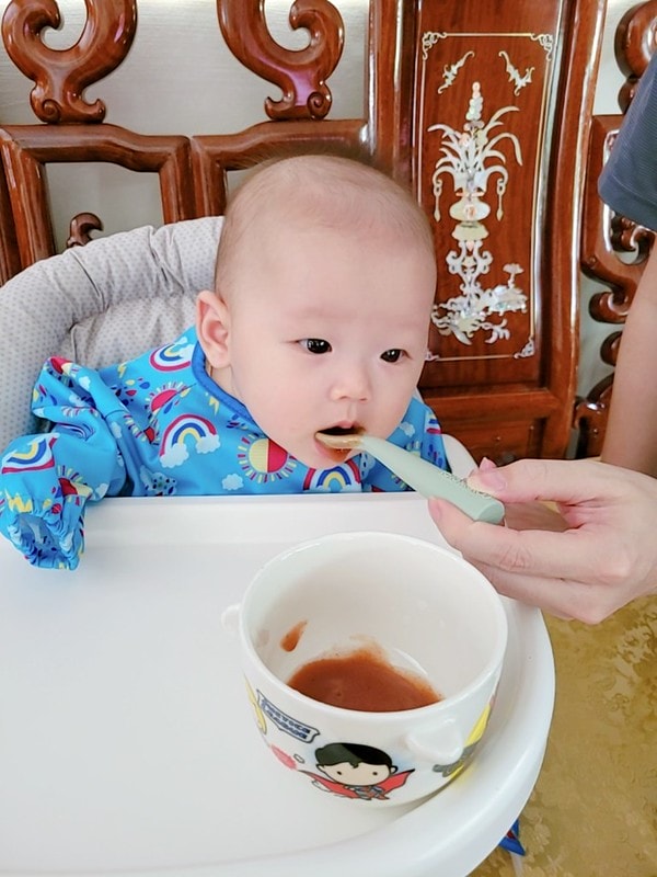 【育兒】寶寶吃飯好物分享🍴英國Tidy TOT防髒吸盤圍兜、土耳其minikoioi矽膠吸盤餐具+學習水杯、美國lil Sidekick固齒防掉帶 - 第68張圖 306776390_5670633779664586_439933658603581303_n